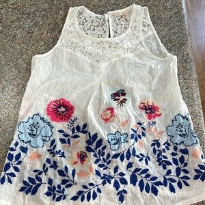 Skies are blue tank, size extra small